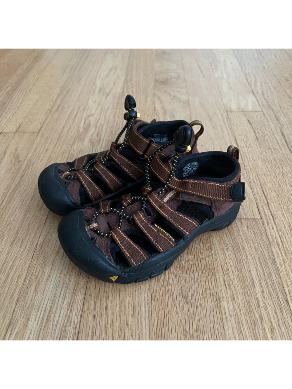 Keen Newport Brown Hiking Fisherman Sandals Little Kids Size 11